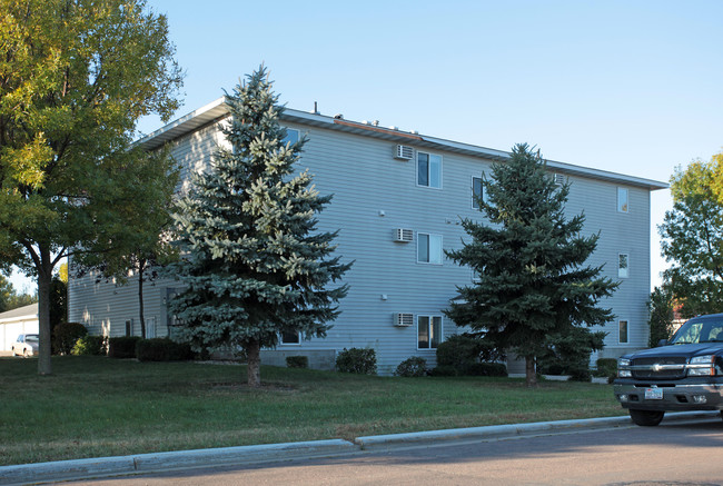 Welco West Apartments in Montgomery, MN - Foto de edificio - Building Photo