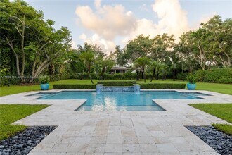 6090 SW 116th St in Miami, FL - Building Photo - Building Photo