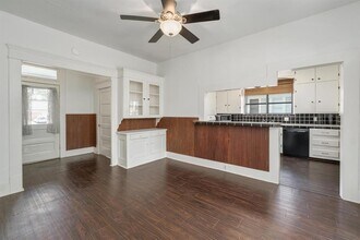 304 W 35th St in Austin, TX - Building Photo - Building Photo