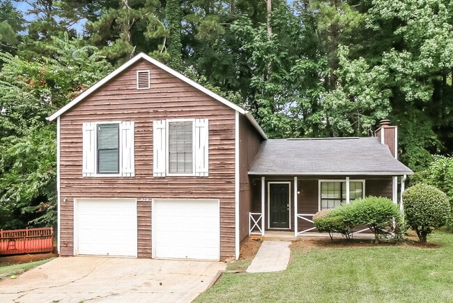 property at 978 Mainstreet Lake Dr