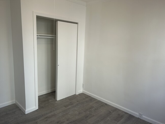1397 Corbin Ave in New Britain, CT - Building Photo - Building Photo