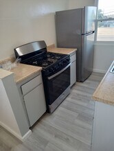 7732 Chapman Ave, Unit 7732-4 in Garden Grove, CA - Building Photo - Building Photo