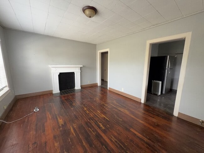 property at 1552 Lombardy St