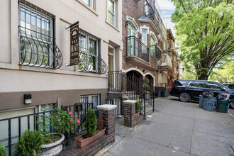 168 Clymer St in Brooklyn, NY - Building Photo - Building Photo