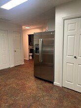 1102 Shellie Ln, Unit B in Lake Charles, LA - Building Photo - Building Photo