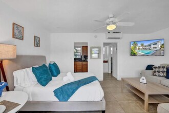 335 Desoto St, Unit SI ID1312672P in Hollywood, FL - Building Photo - Building Photo