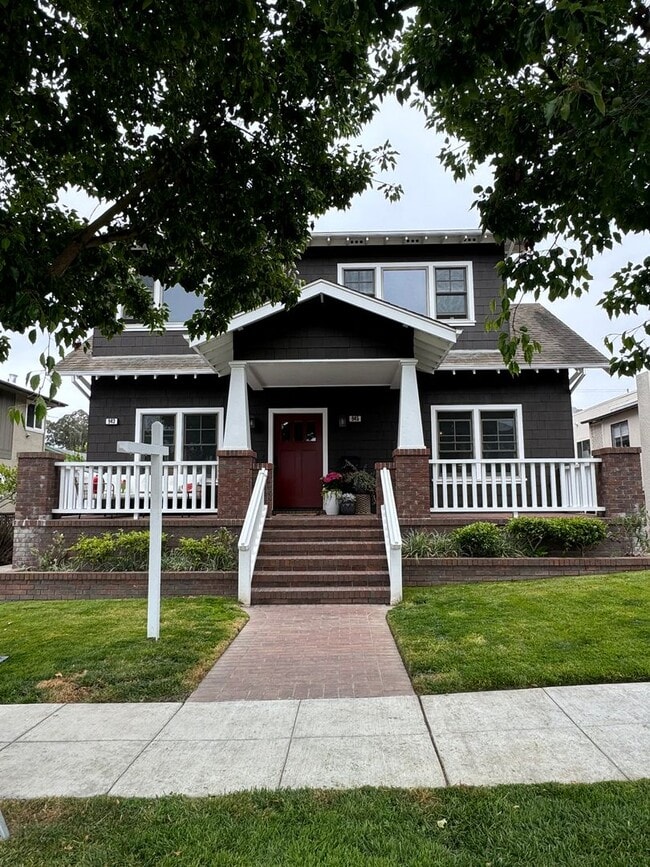 property at 943-945 Paloma Ave