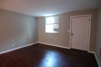 1249 2nd Ave S-Unit -B in Nashville, TN - Building Photo - Building Photo