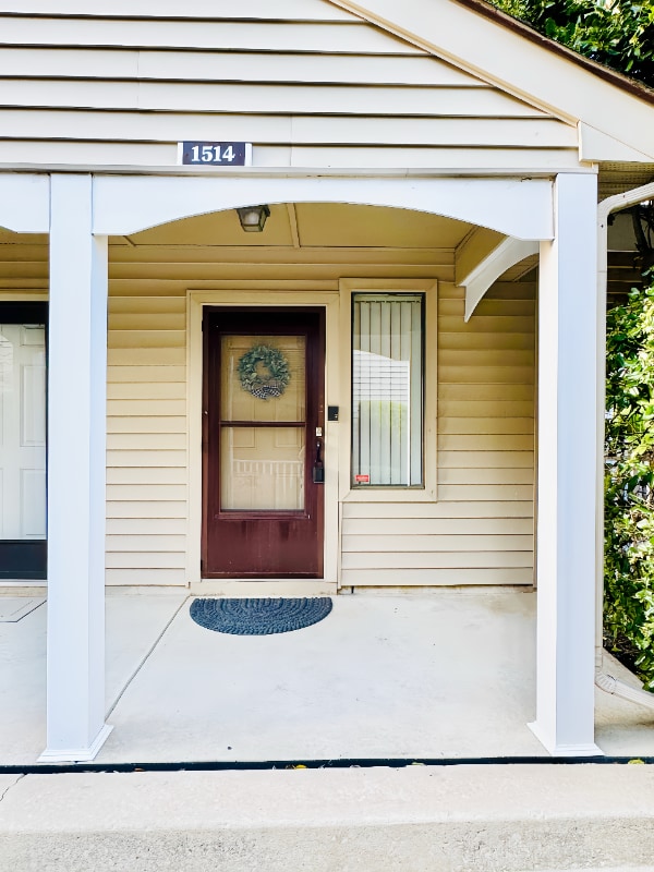 property at 1514 Roberts Way