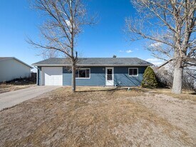 1206 Ashford Dr in Cheyenne, WY - Building Photo