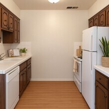 Las Palmas Apartments in Fresno, CA - Foto de edificio - Building Photo
