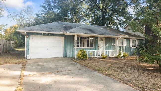 property at 204 Truman St