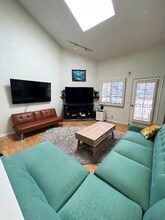 4862 Santa Cruz Ave in San Diego, CA - Foto de edificio - Building Photo
