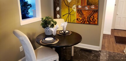 404 Columbus Dr in Savannah, GA - Building Photo - Building Photo