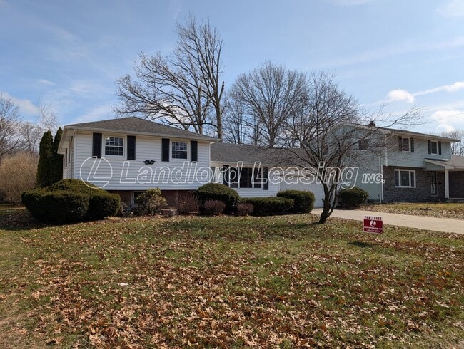 5203 Gargasz Dr in Lorain, OH - Building Photo - Building Photo