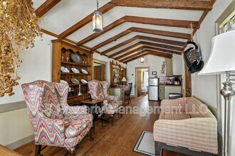 11826 Colonial Trail W in Spring Grove, VA - Building Photo - Building Photo