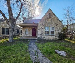 3901 Red River St in Austin, TX - Building Photo