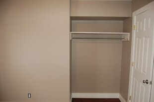 224 S Governor St in Iowa City, IA - Building Photo