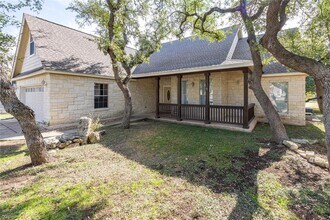 6 Pebblebrook Ln in Wimberley, TX - Building Photo - Building Photo