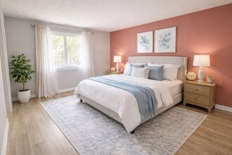 8 Beal's Cove Rd in Hingham, MA - Building Photo - Building Photo