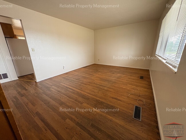 2650 E 17th St in Ammon, ID - Building Photo - Building Photo