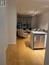 3939 Duke of York Blvd in Mississauga, ON - Building Photo - Building Photo