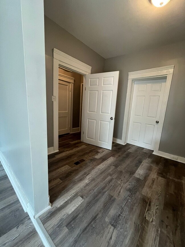 2535 Brookfield Ave in Baltimore, MD - Building Photo - Building Photo