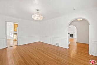 141 S Vista St in Los Angeles, CA - Building Photo - Building Photo