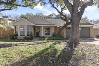 8554 Timber Lodge in San Antonio, TX - Building Photo - Building Photo
