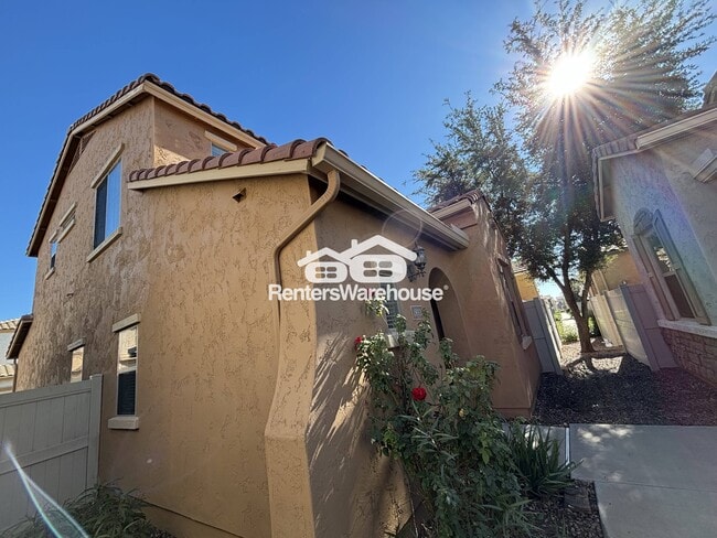 1933 W Davis Rd in Phoenix, AZ - Building Photo - Building Photo