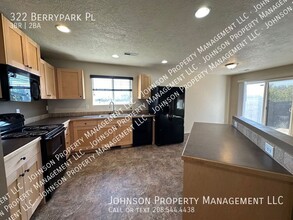322 Berrypark Pl in Caldwell, ID - Foto de edificio - Building Photo