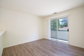 Sequoia Grove in Danville, CA - Building Photo - Interior Photo
