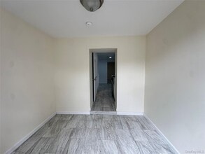 216 1st St in Yonkers, NY - Building Photo - Building Photo