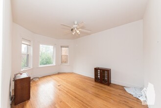 3820 N Sheffield Ave, Unit 3 in Chicago, IL - Foto de edificio - Building Photo