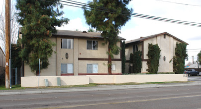 Mollison Gardens in El Cajon, CA - Building Photo - Building Photo