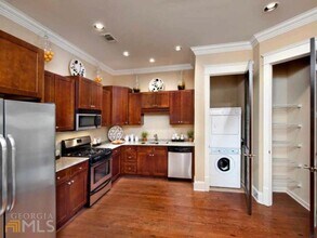 625 Piedmont Ave NE-Unit -1011 in Atlanta, GA - Building Photo - Building Photo