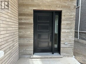 294 Vine St in St Catharines, ON - Building Photo - Building Photo