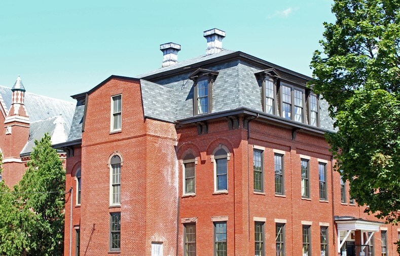 The Apartments at 165 Winter Street in Haverhill, MA - Building Photo