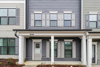 759 Calvin Pk Dr in Ball Ground, GA - Building Photo - Building Photo