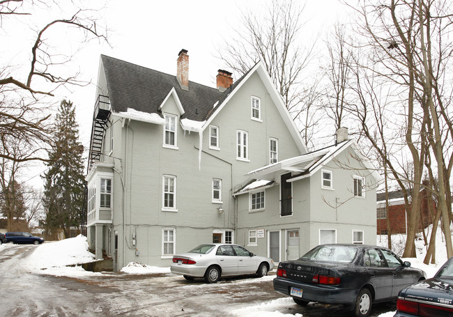 1020 W Huron St in Ann Arbor, MI - Foto de edificio - Building Photo