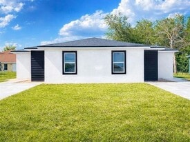 1825 Puffin St in Sebring, FL - Building Photo