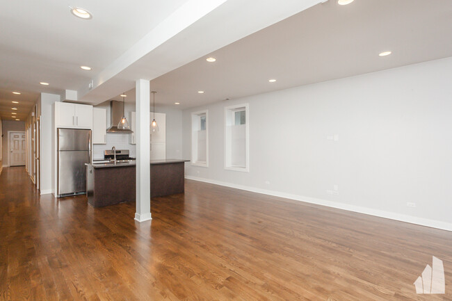 2014 N Wolcott Ave, Unit 1F