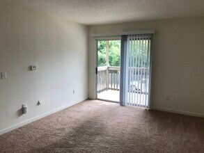 1300 Pamlico St, Unit Magnolia in Charlotte, NC - Building Photo - Building Photo