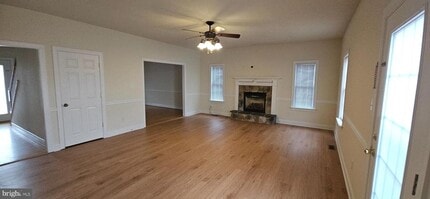 110 Camaruge Ct in Stephens City, VA - Building Photo - Building Photo