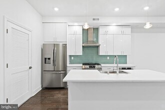 1335 N Franklin St in Philadelphia, PA - Building Photo - Building Photo