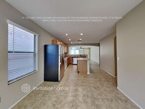 8852 E Plana Ave in Mesa, AZ - Foto de edificio - Building Photo