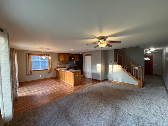 5485 Glenellen Dr, Unit 2 in Bozeman, MT - Building Photo - Building Photo
