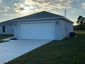 776 Cashmere Ave in Lehigh Acres, FL - Building Photo - Building Photo