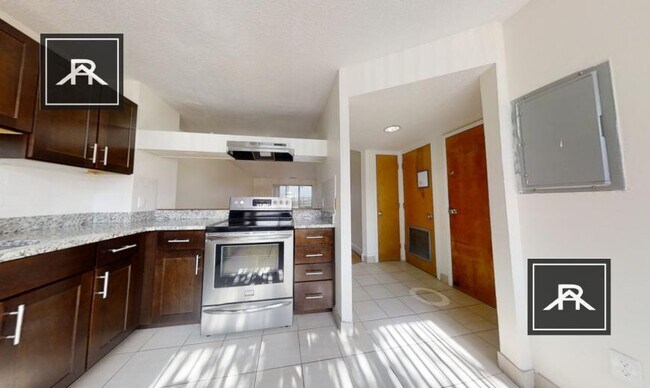 156 N Beacon St in Boston, MA - Building Photo - Building Photo