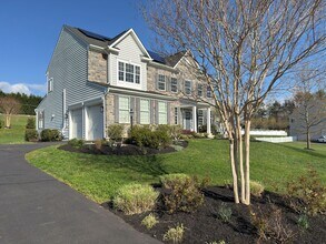 8 Ramsdell Ct in Round Hill, VA - Building Photo - Building Photo